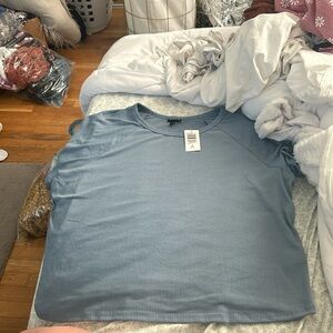 Torrid size 3, Rib Crew Neck Raglan Crop Tee